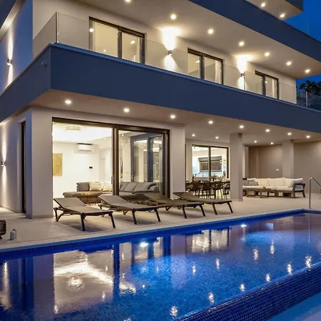 Villa New! Admira Maria With A Heated Pool And Sea Views