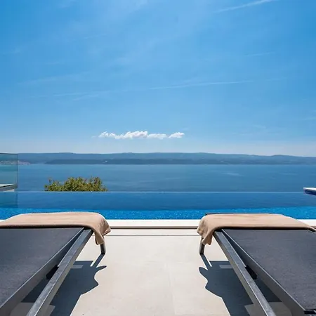 Villa New! Admira Maria With A Heated Pool And Sea Views