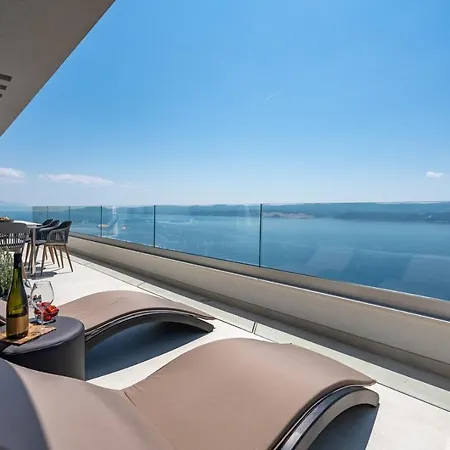 Admira Maria With A Heated Pool And Sea Views Stanici