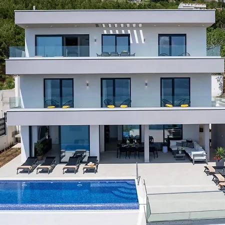 Admira Maria With A Heated Pool And Sea Views Willa Stanici