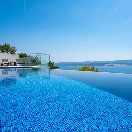 Admira Maria With A Heated Pool And Sea Views Stanici